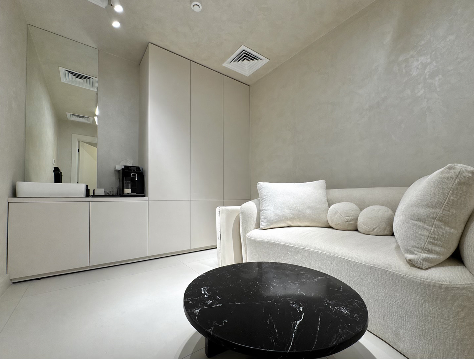 Elegance Polyclinic