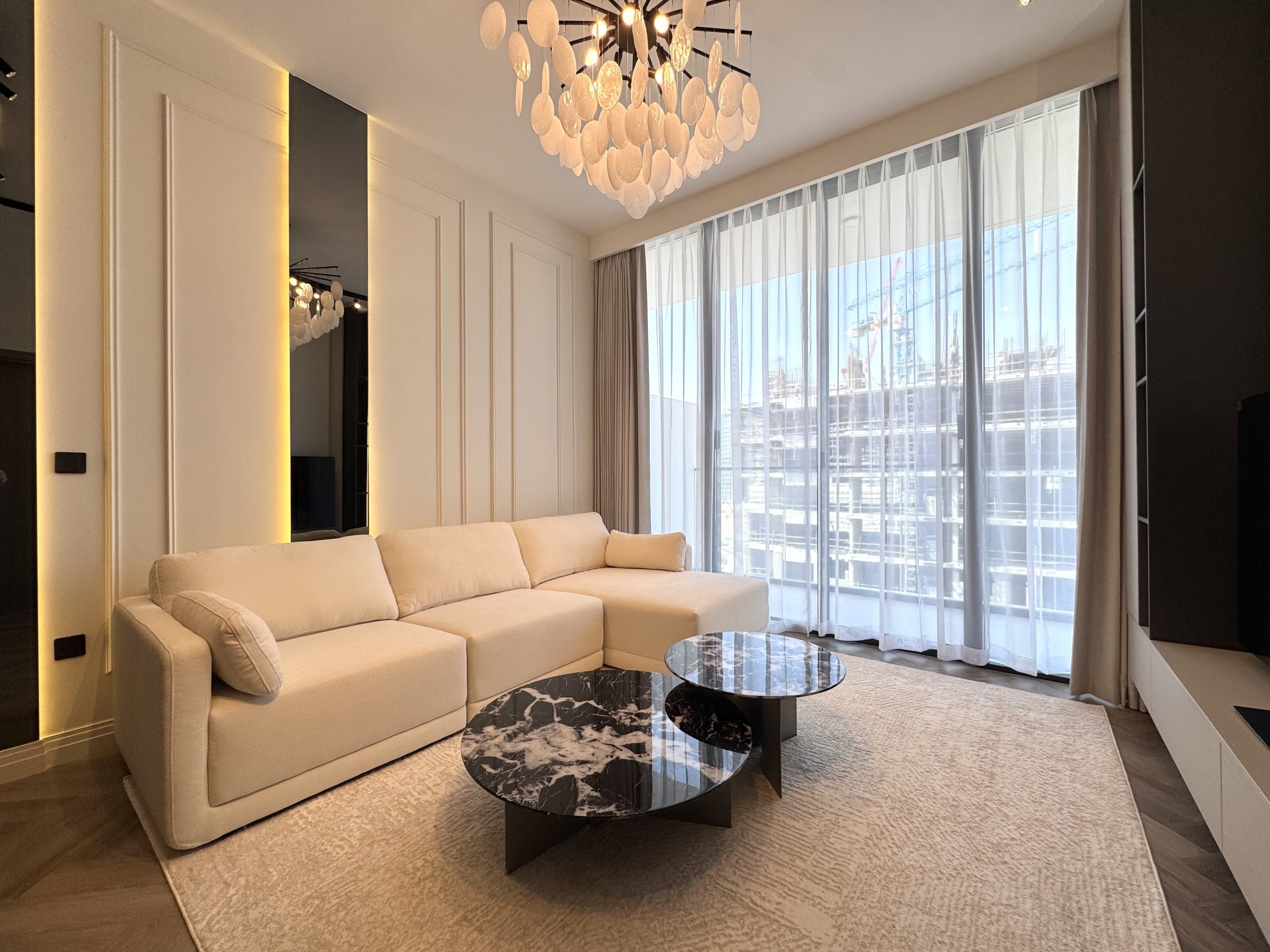 Oxford Gardens Apartment