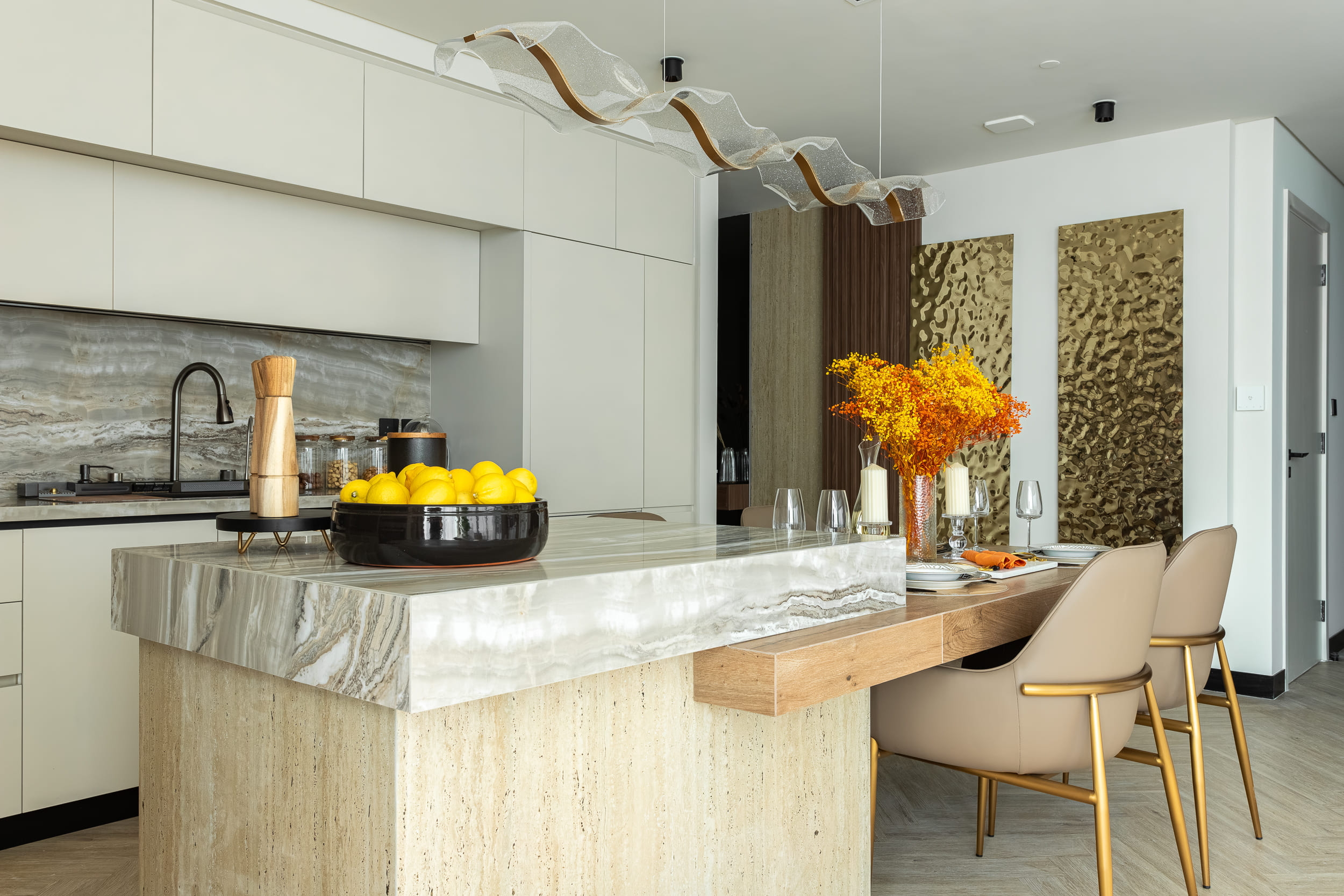 Marina Vista 3202
